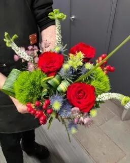 Un aperçu de nos créations de la Saint-Valentin 🌹

Merci de nous avoir choisis pour souligner cette journée avec des bouquets créés avec soin et amour!

Bonne Saint-Valentin ❤️

#saintvalentin #fleurs #bouquetdefleurs #roses #jaimelesfleurs